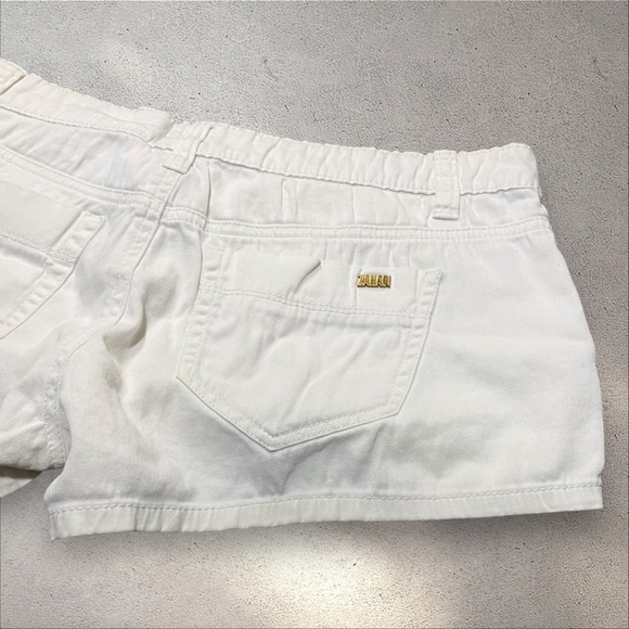 !! SOLD DO NOT BUY !! Zanadi White Low Rise Micro Mini Shorts - Picture 3 of 4